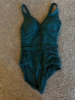 Jantzen Deep Emerald Green One-Piece Swimsuit with Ruched Sides